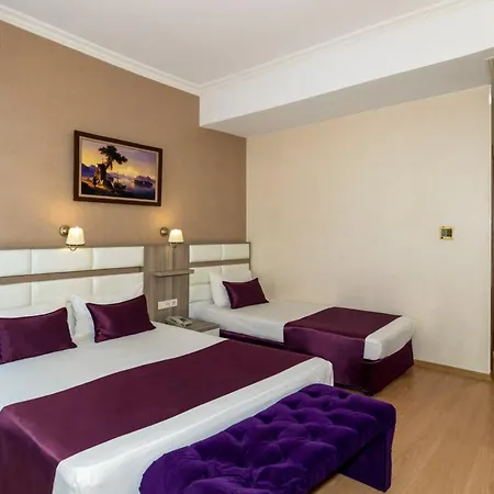 Otel Nil Center *