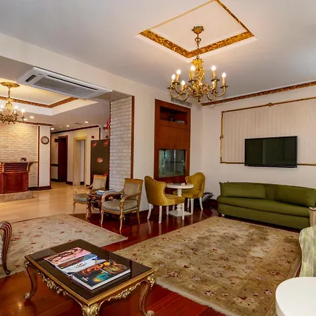 Nil Center Hotel