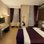 Nil Center * イスタンブール