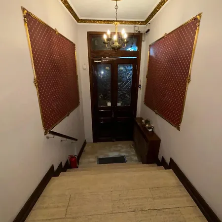 Nil Center Hotel *