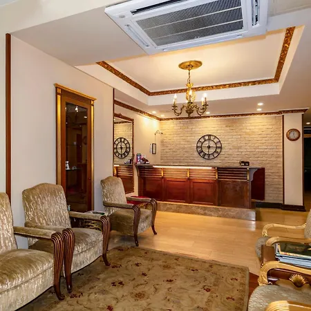 Nil Center Hotel